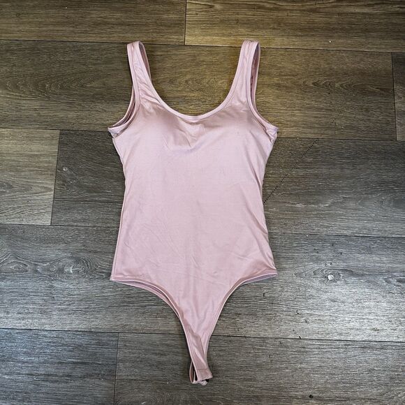 Klassy Network Pink Scoop Neck Tank Bodysuit with Removable Padding Size M - Picture 1 of 3